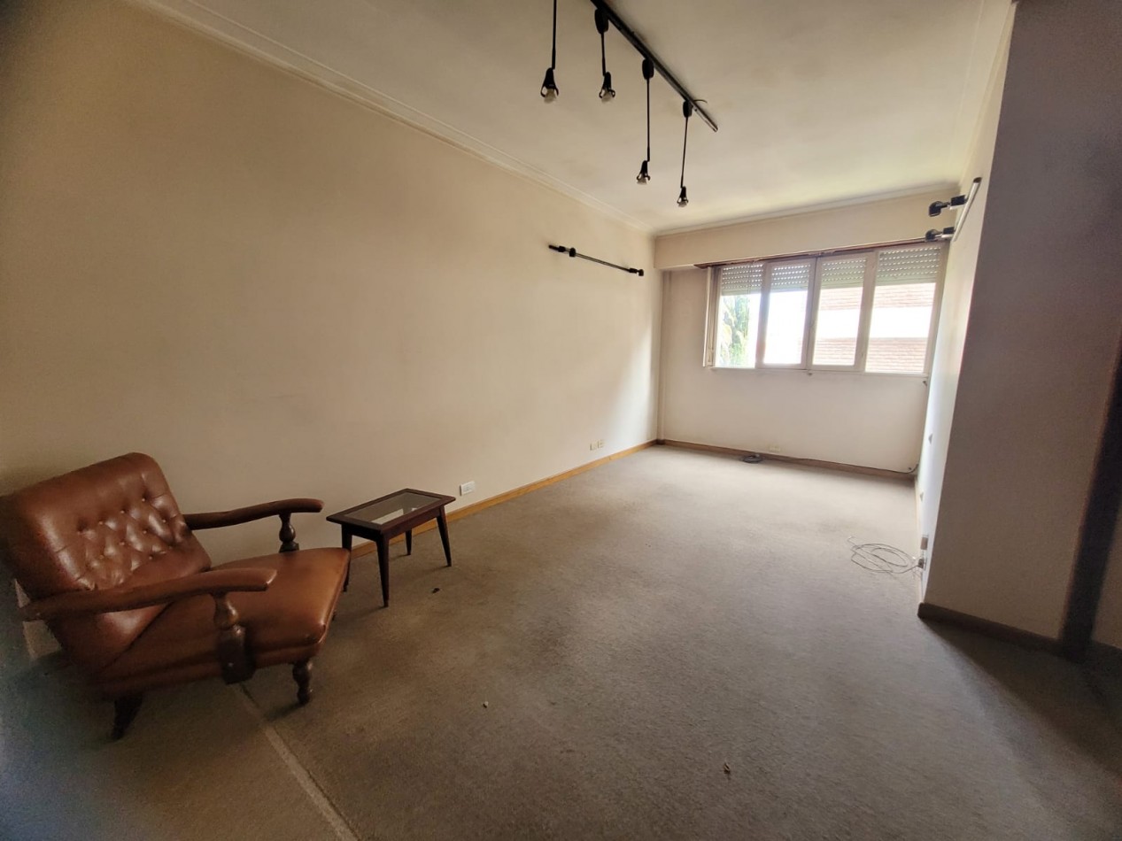 Venta  Departamento de 3 ambientes  cochera