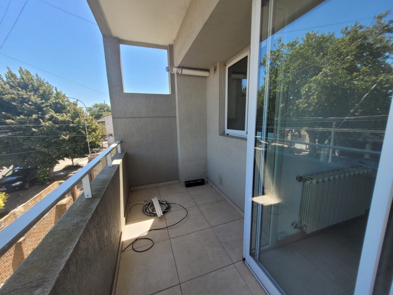 Venta   Departamento  3 ambientes cochera 