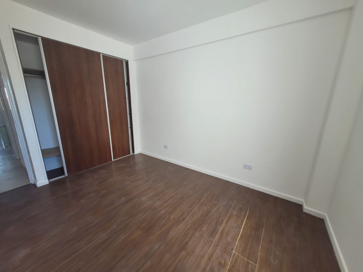 Venta   Departamento  3 ambientes cochera 