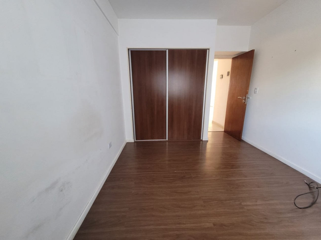 San Jose Venta departamento 2 ambientes  cochera 
