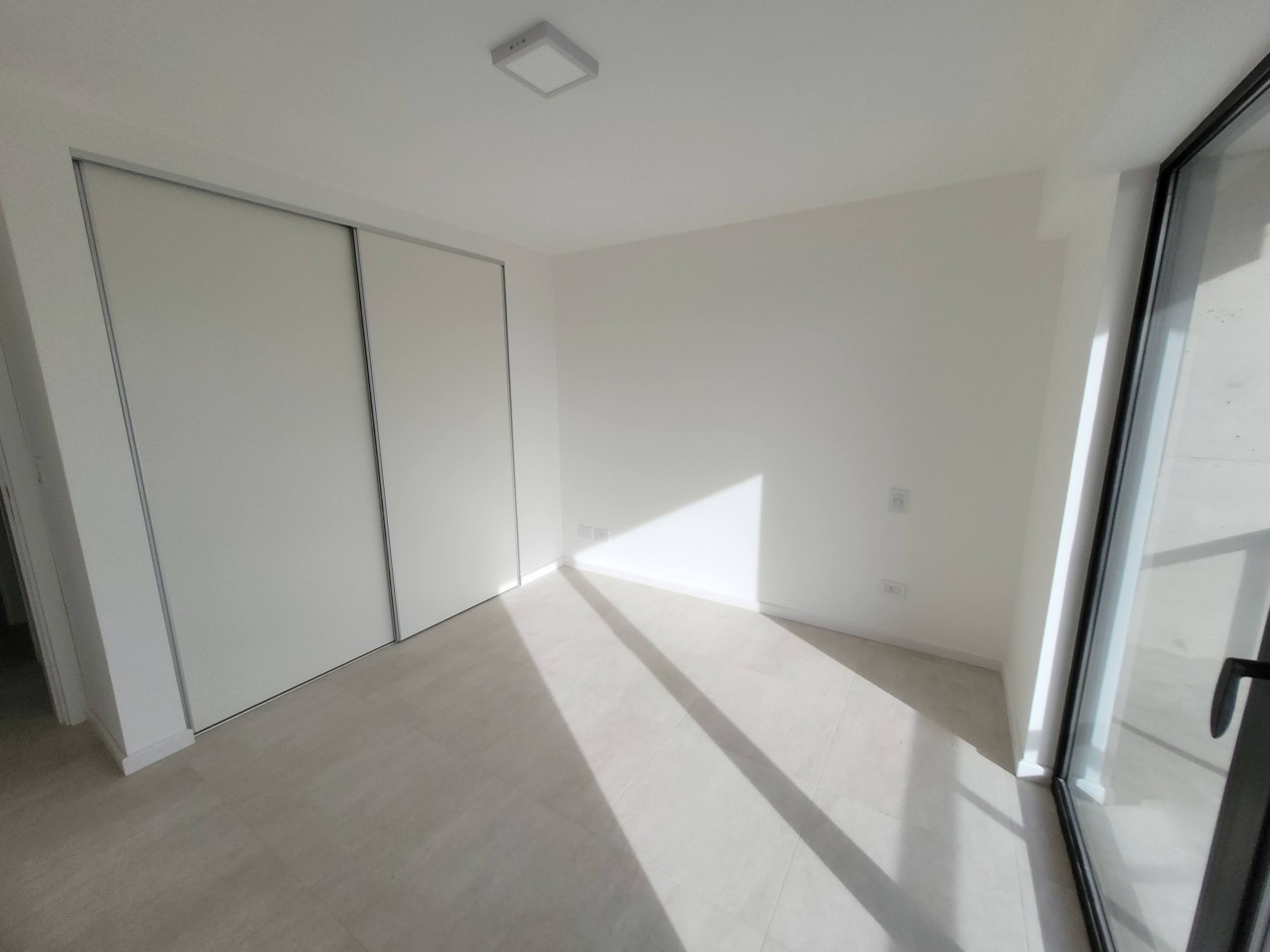 Perla Norte  . Vista Plena al Mar ,Venta Departamento 2 ambientes  con espacio de escritorio