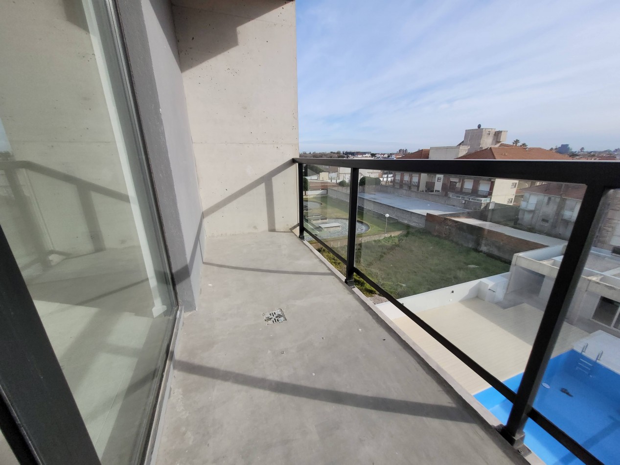 Perla Norte  . Vista Plena al Mar ,Venta Departamento 2 ambientes  con espacio de escritorio