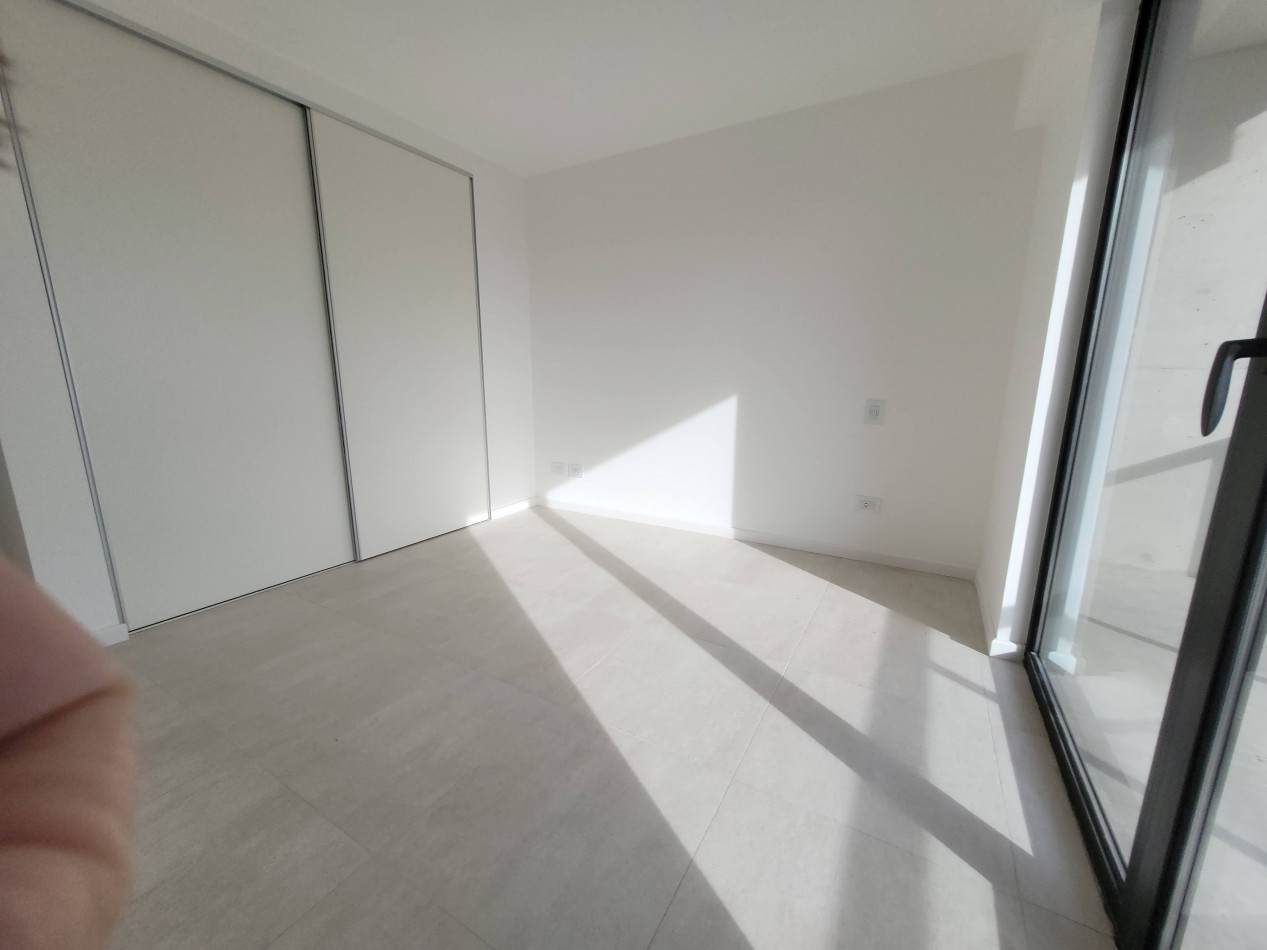 Perla Norte  . Vista Plena al Mar ,Venta Departamento 2 ambientes  con espacio de escritorio