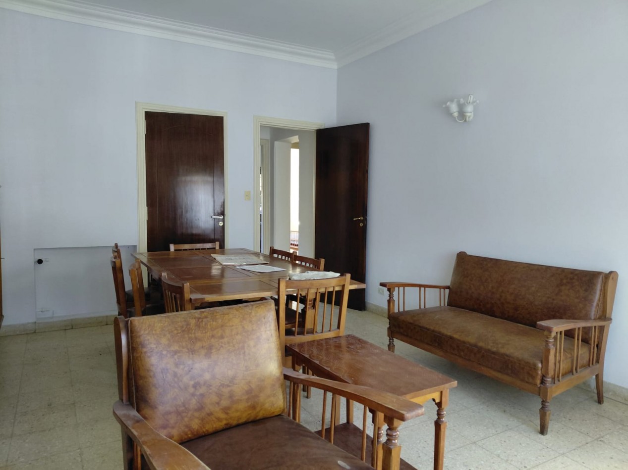Chalet 4 ambientes venta Guemes Mar del Plata
