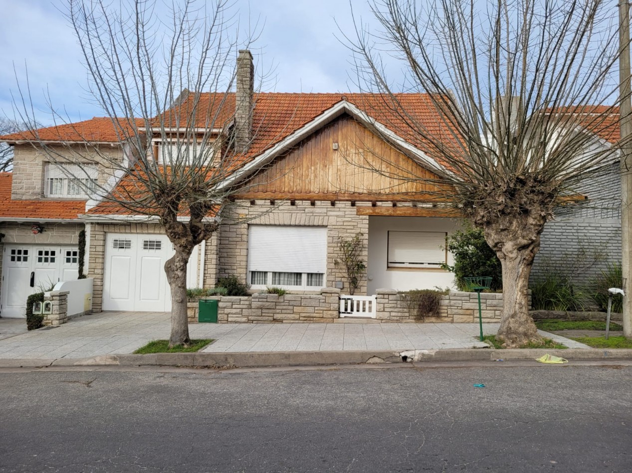 Chalet 4 ambientes venta Guemes Mar del Plata