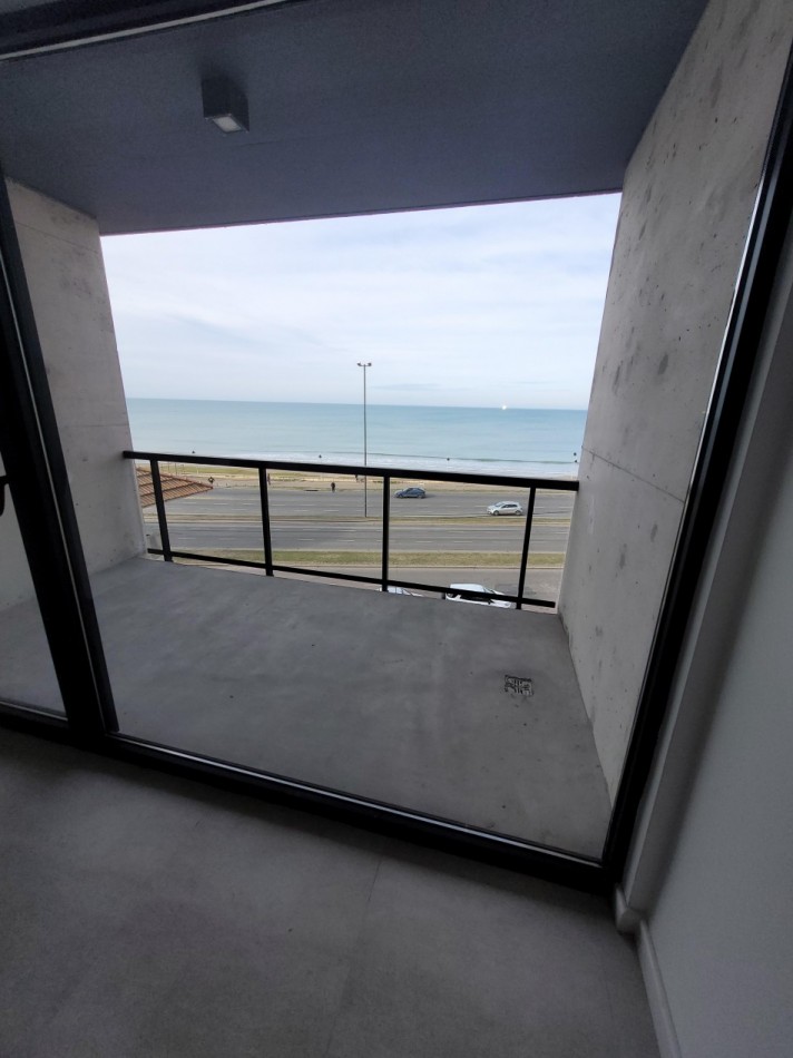 Perla Norte  . Vista Plena al Mar ,Venta Departamento 2 ambientes  con espacio de escritorio
