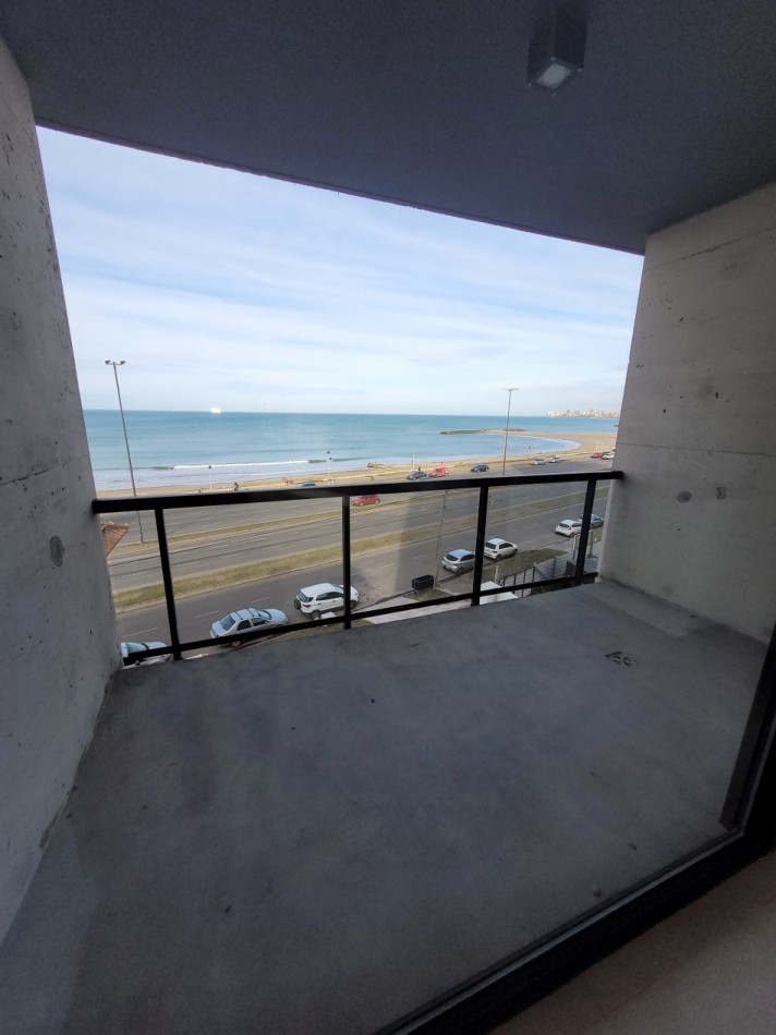 Perla Norte  . Vista Plena al Mar ,Venta Departamento 2 ambientes  con espacio de escritorio