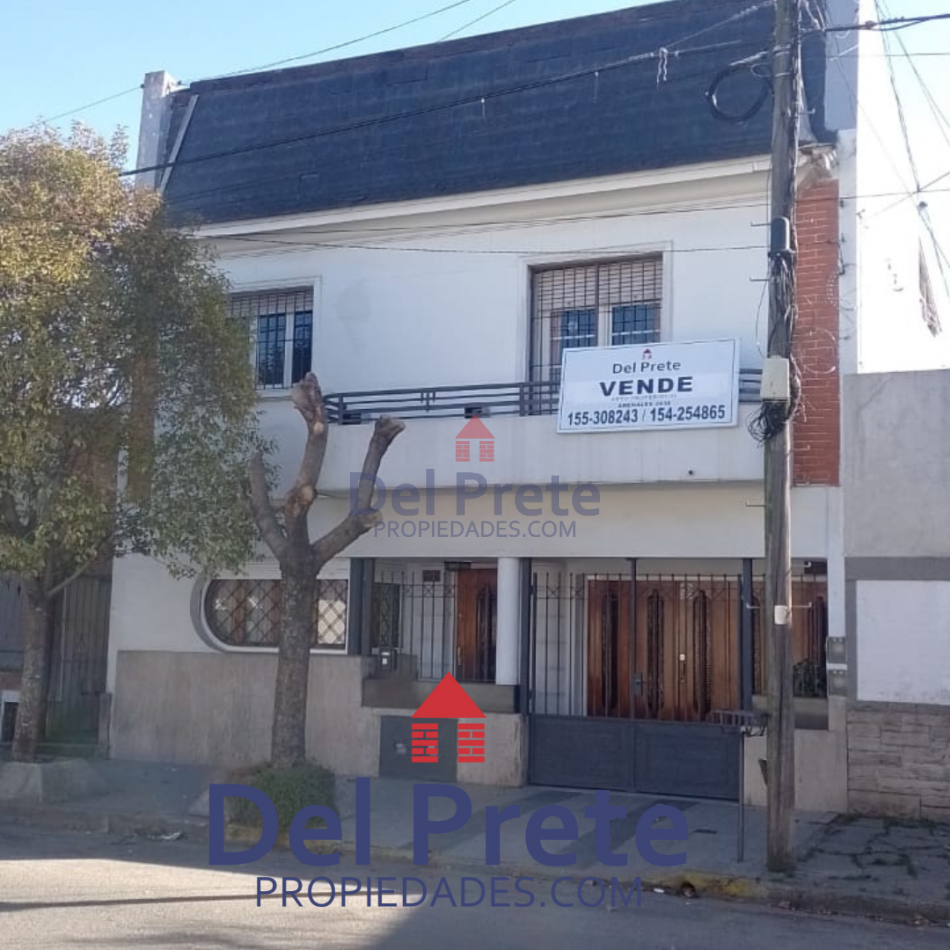 Venta chalet  son dos propiedades en el lote