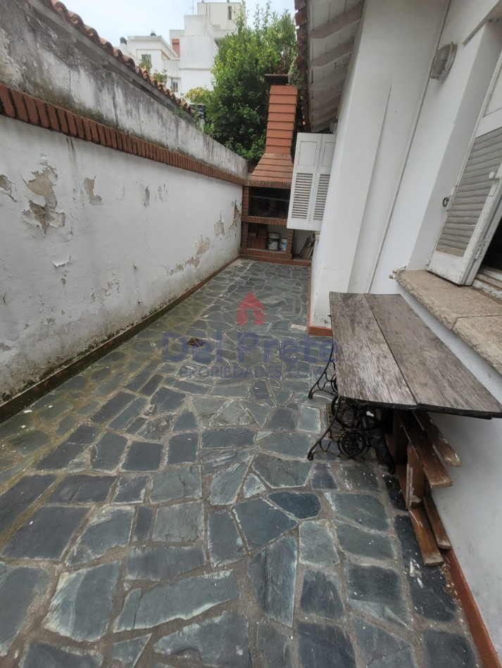 VENTA PH  3 AMBIENTES /ESCRITORIO  A RECICLAR