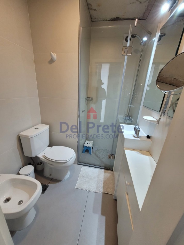 Guemes  Venta semipiso de 3 ambientes cochera 