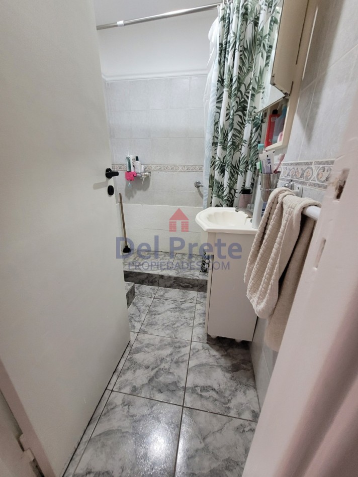 Plaza Mitre venta 3 ambientes con dependencia 