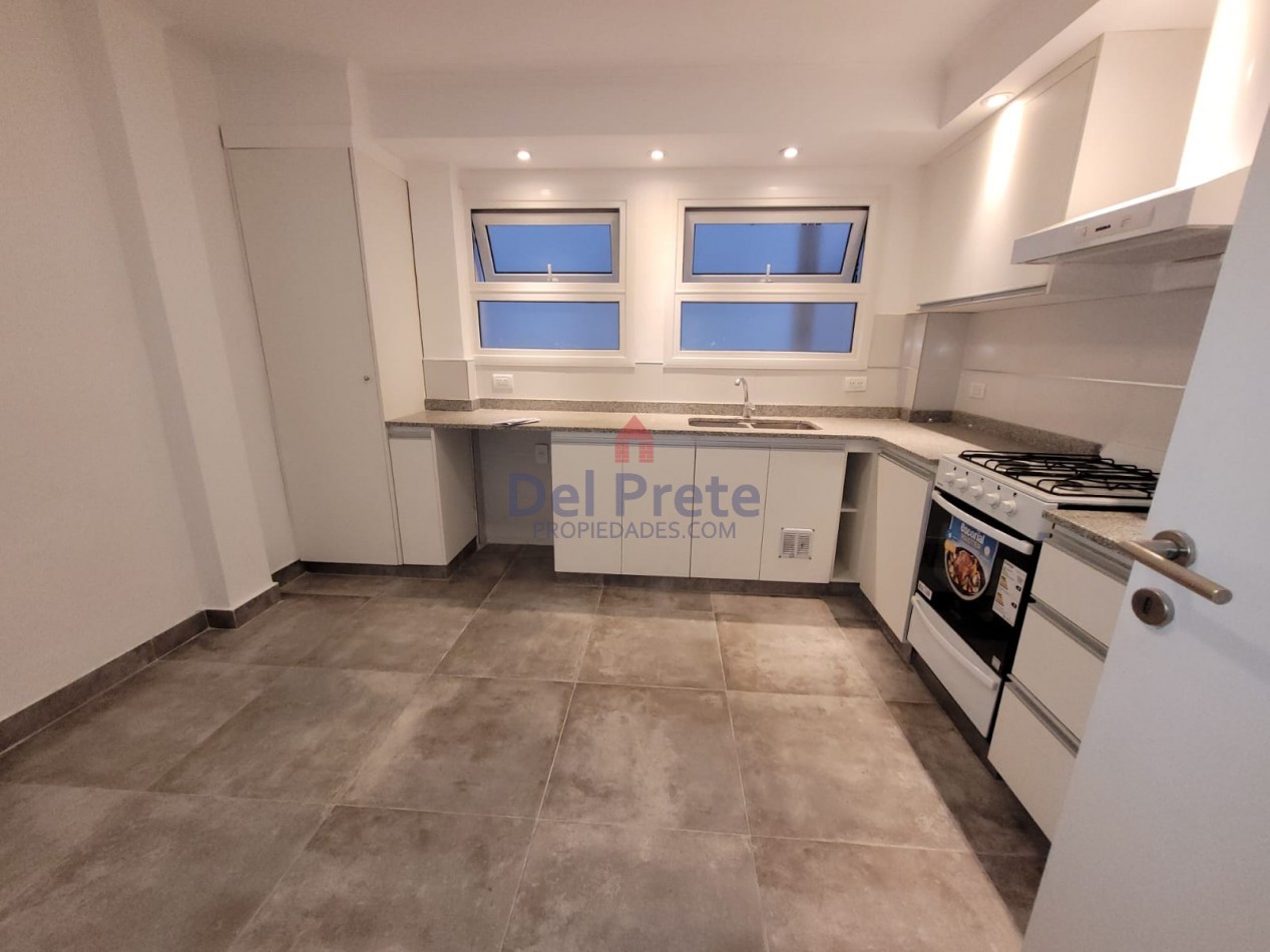 Venta Departamento 3 ambientes   Plaza Colon