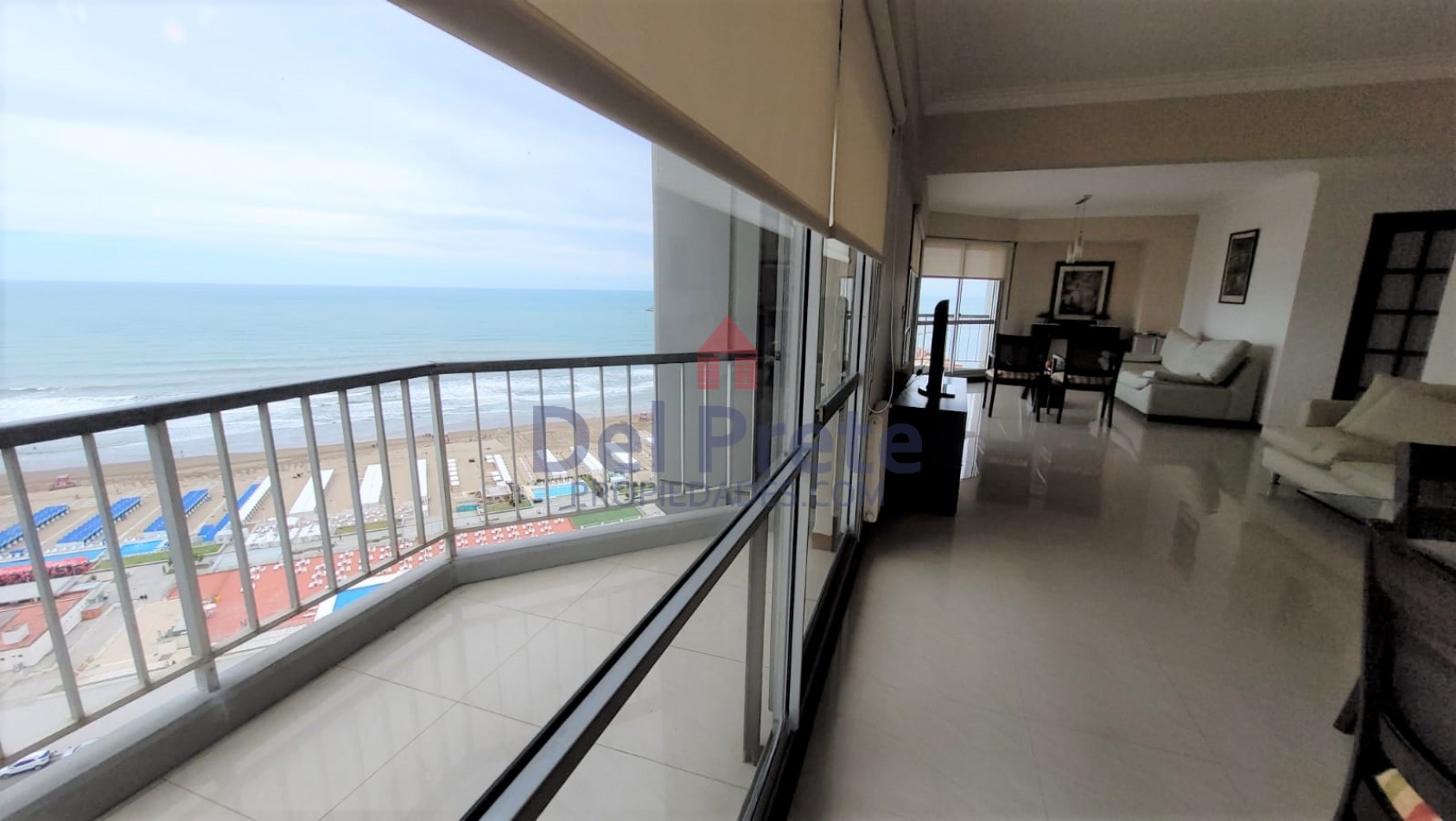 Venta  Departamento Playa Grande  Vista Plena al Mar