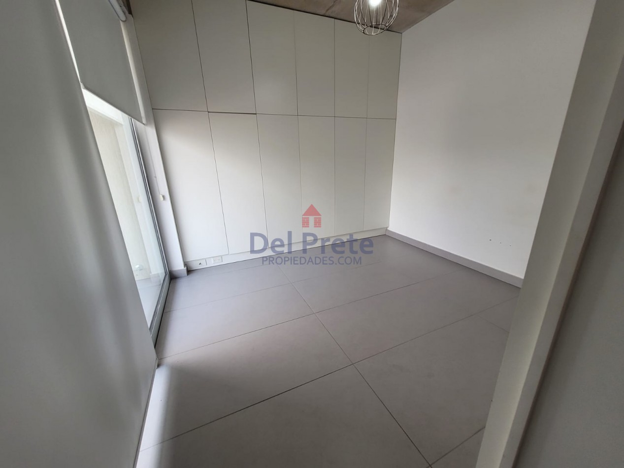 Guemes  Venta semipiso de 3 ambientes cochera 