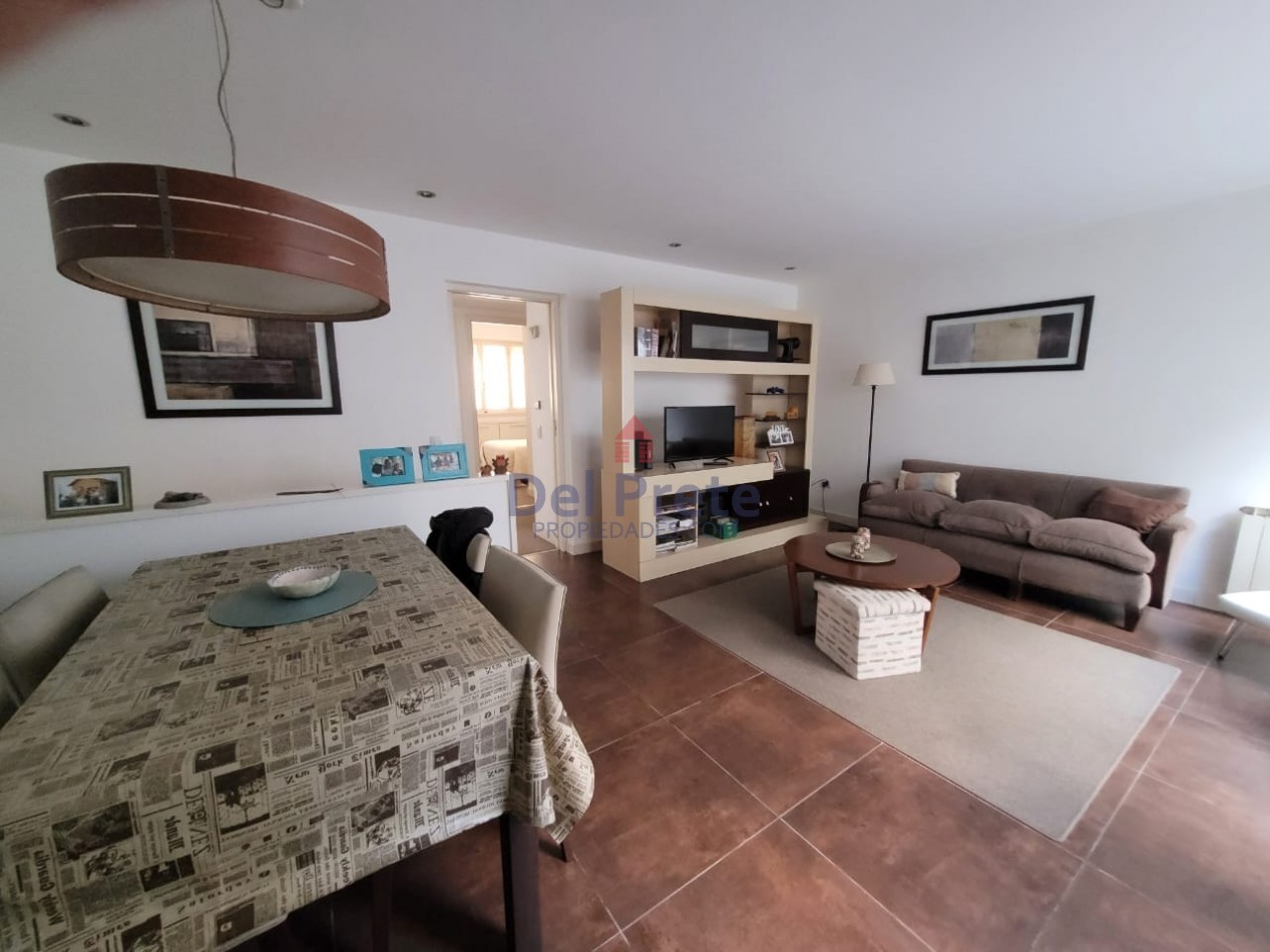 Guemes San Lorenzo y Sarmiento venta 4 ambientes cochera