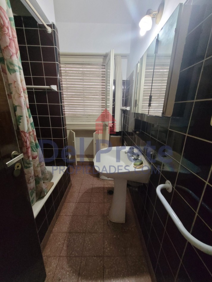 Guemes Venta Chalet 4 ambientes