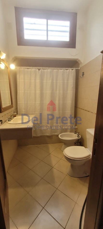VENTA PH  3 AMBIENTES /ESCRITORIO  A RECICLAR