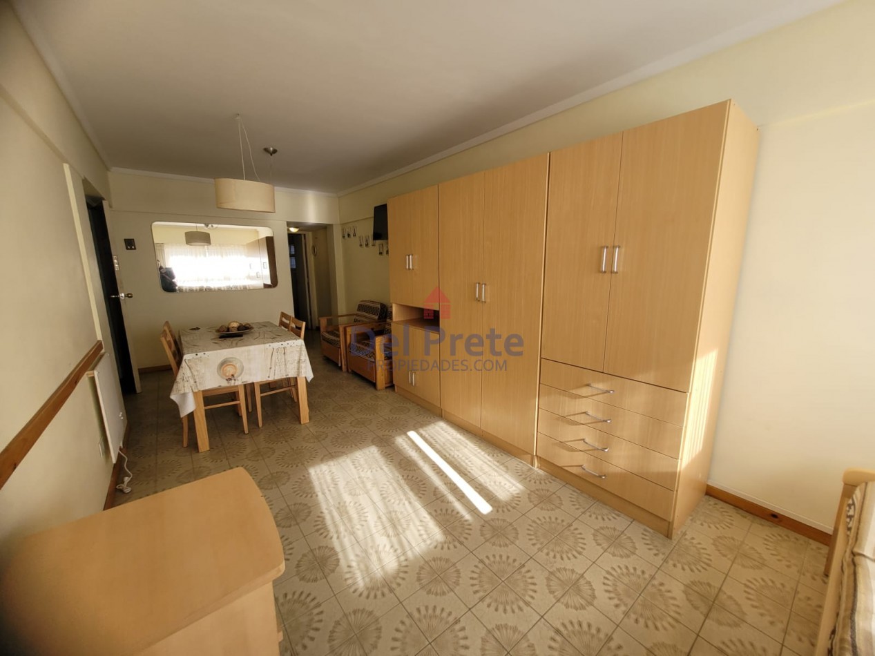Venta  La Perla  Monoambiente   