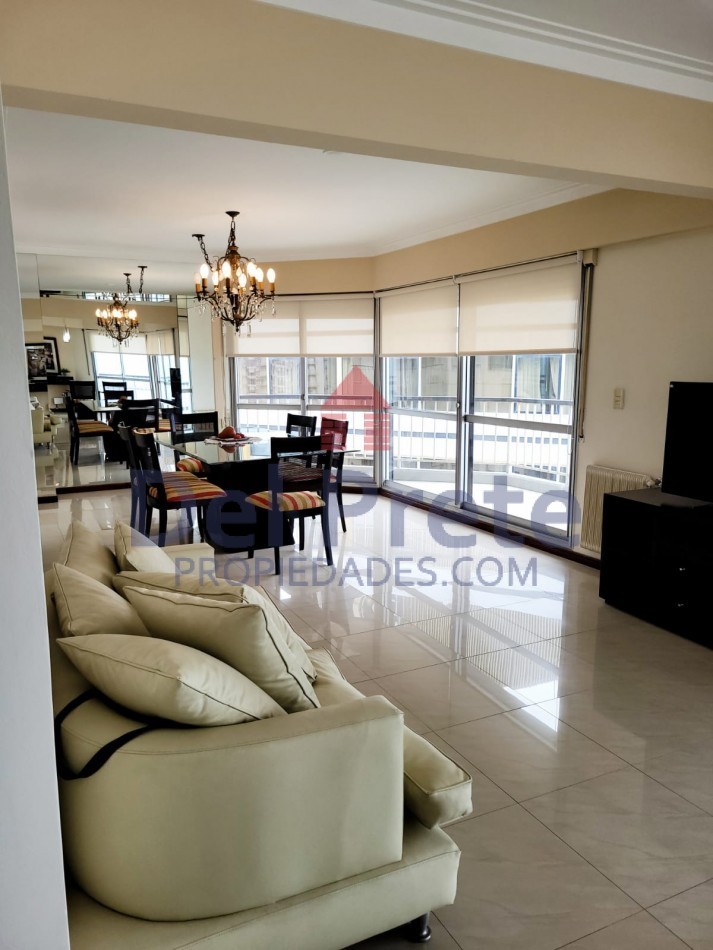 Venta  Departamento Playa Grande  Vista Plena al Mar